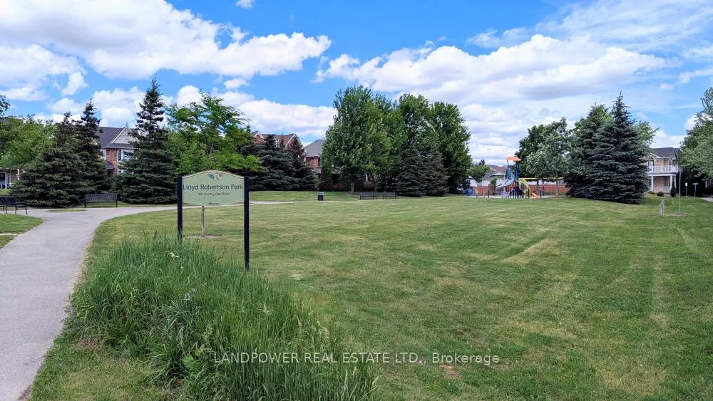 Photo 18 of 81 White's Hill Avenue, Markham, Cornell — HOMEH