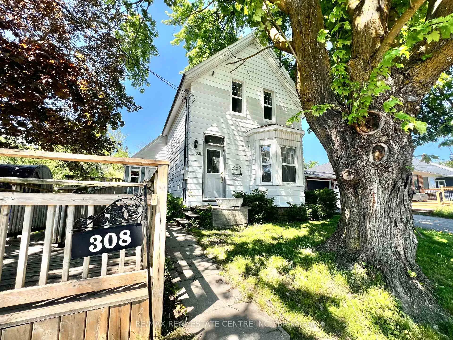 Photo 1 of 308 William Street, Shelburne — HOMEH