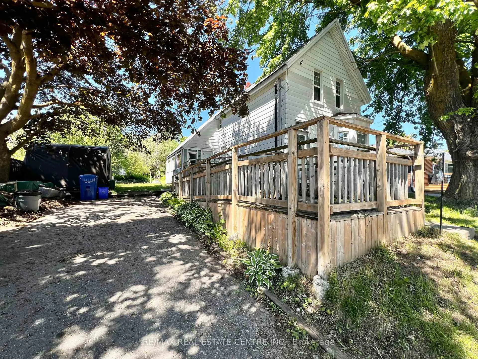 Photo 2 of 308 William Street, Shelburne — HOMEH