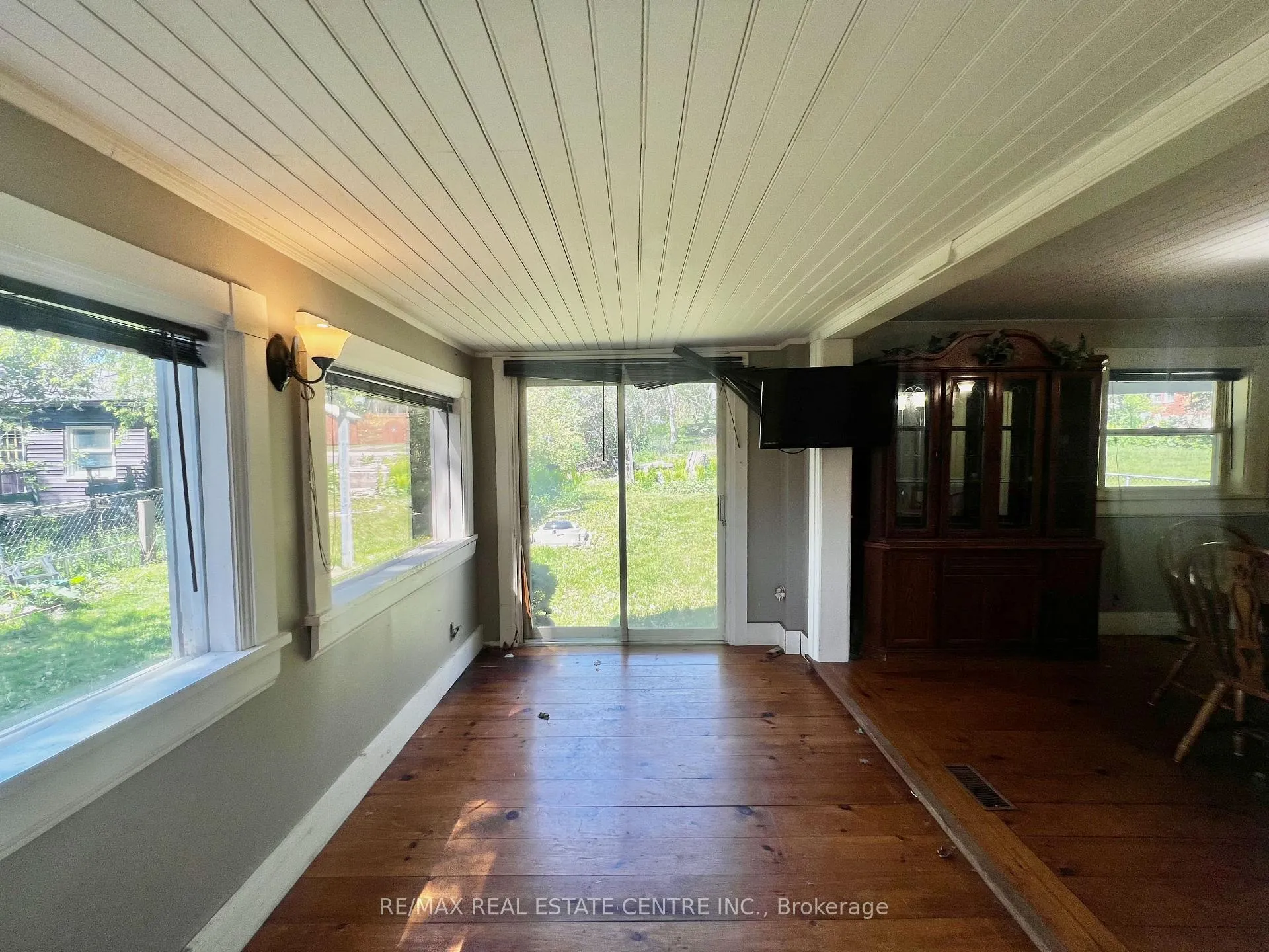 Photo 5 of 308 William Street, Shelburne — HOMEH