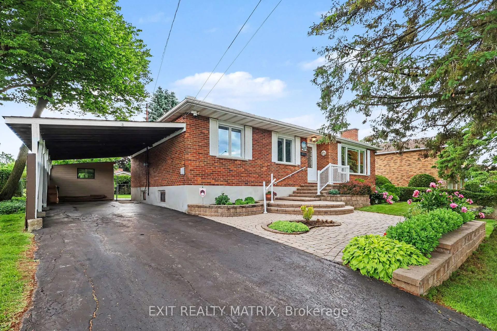 Photo 2 of 39 Tauvette Street, Ottawa, Blackburn Hamlet — HOMEH