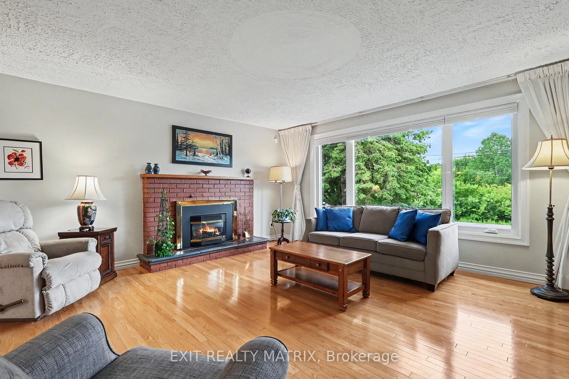 Photo 4 of 39 Tauvette Street, Ottawa, Blackburn Hamlet — HOMEH