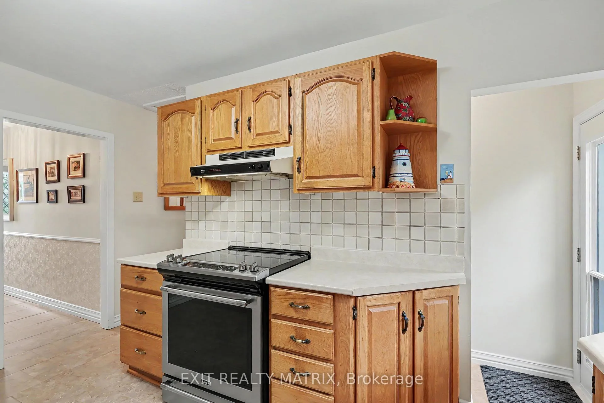 Photo 12 of 39 Tauvette Street, Ottawa, Blackburn Hamlet — HOMEH