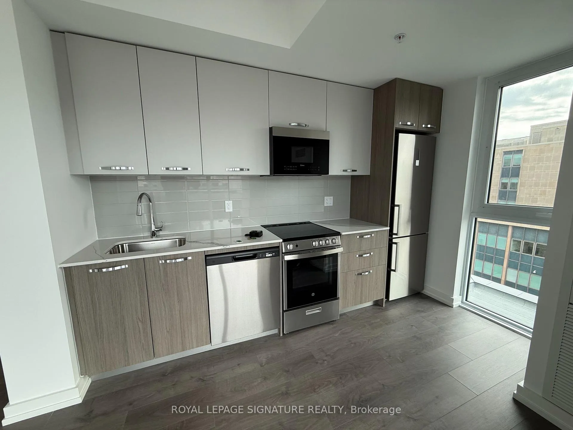Photo 5 of Unit 615, 75 James Street S, Hamilton, Corktown — HOMEH