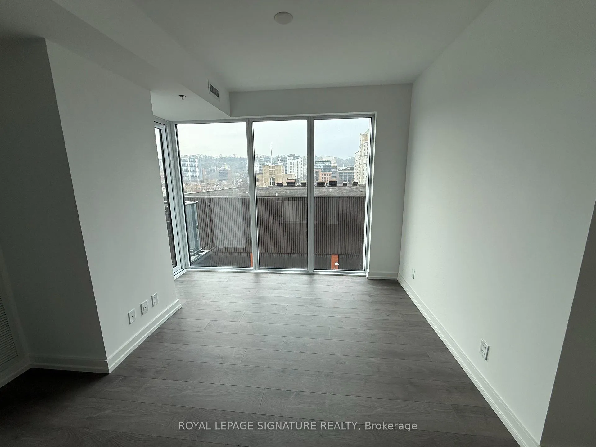 Photo 6 of Unit 615, 75 James Street S, Hamilton, Corktown — HOMEH