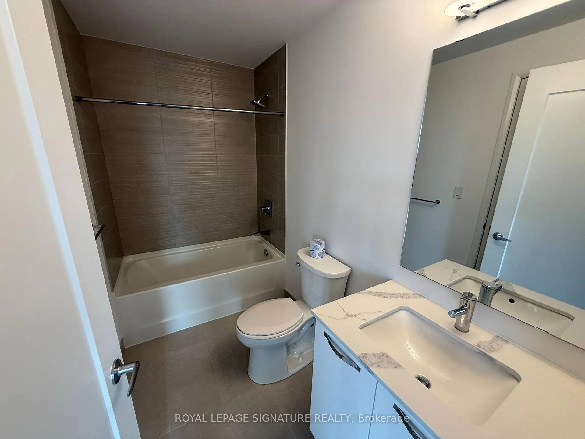 Photo 11 of Unit 615, 75 James Street S, Hamilton, Corktown — HOMEH