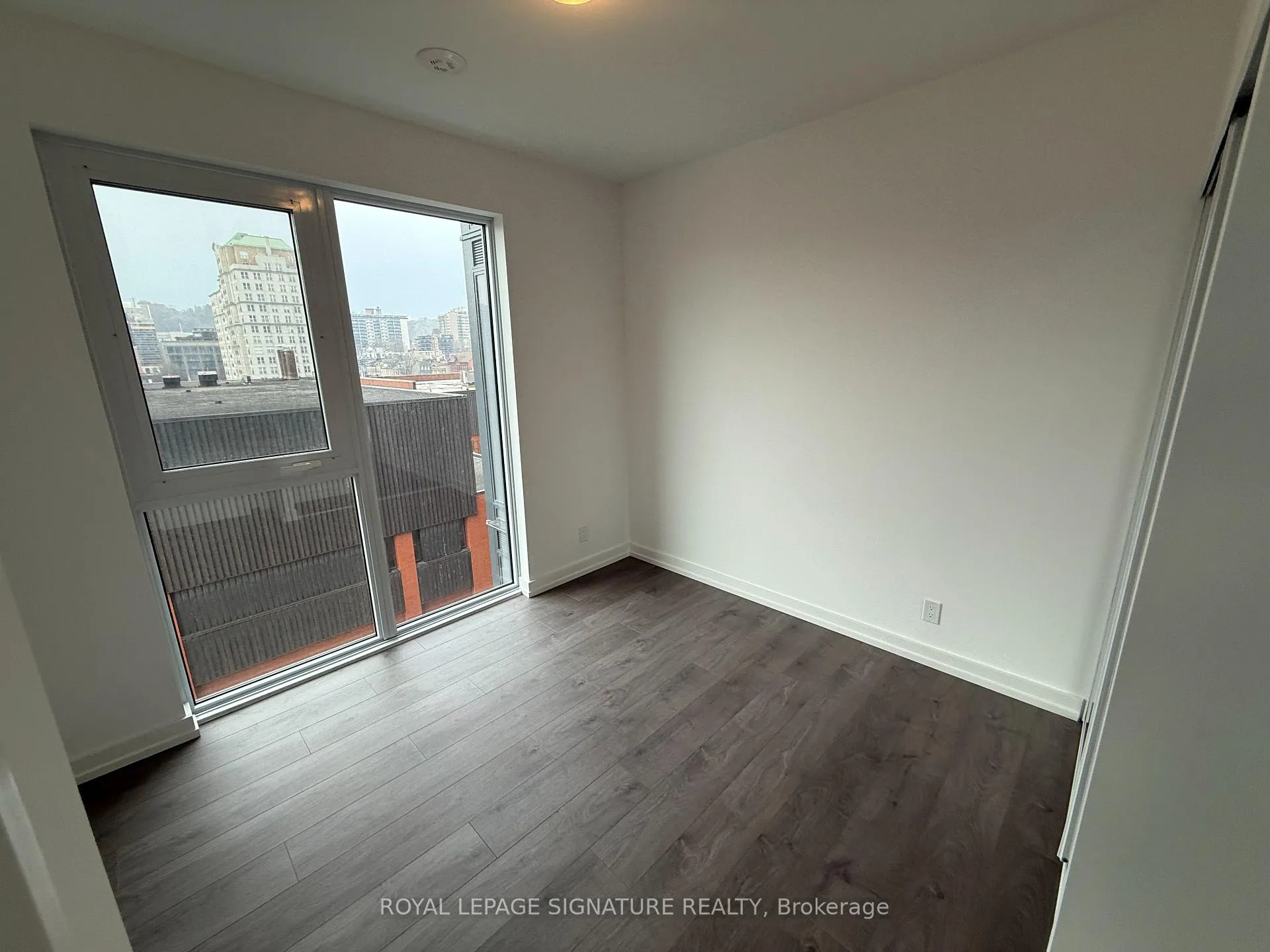 Photo 14 of Unit 615, 75 James Street S, Hamilton, Corktown — HOMEH