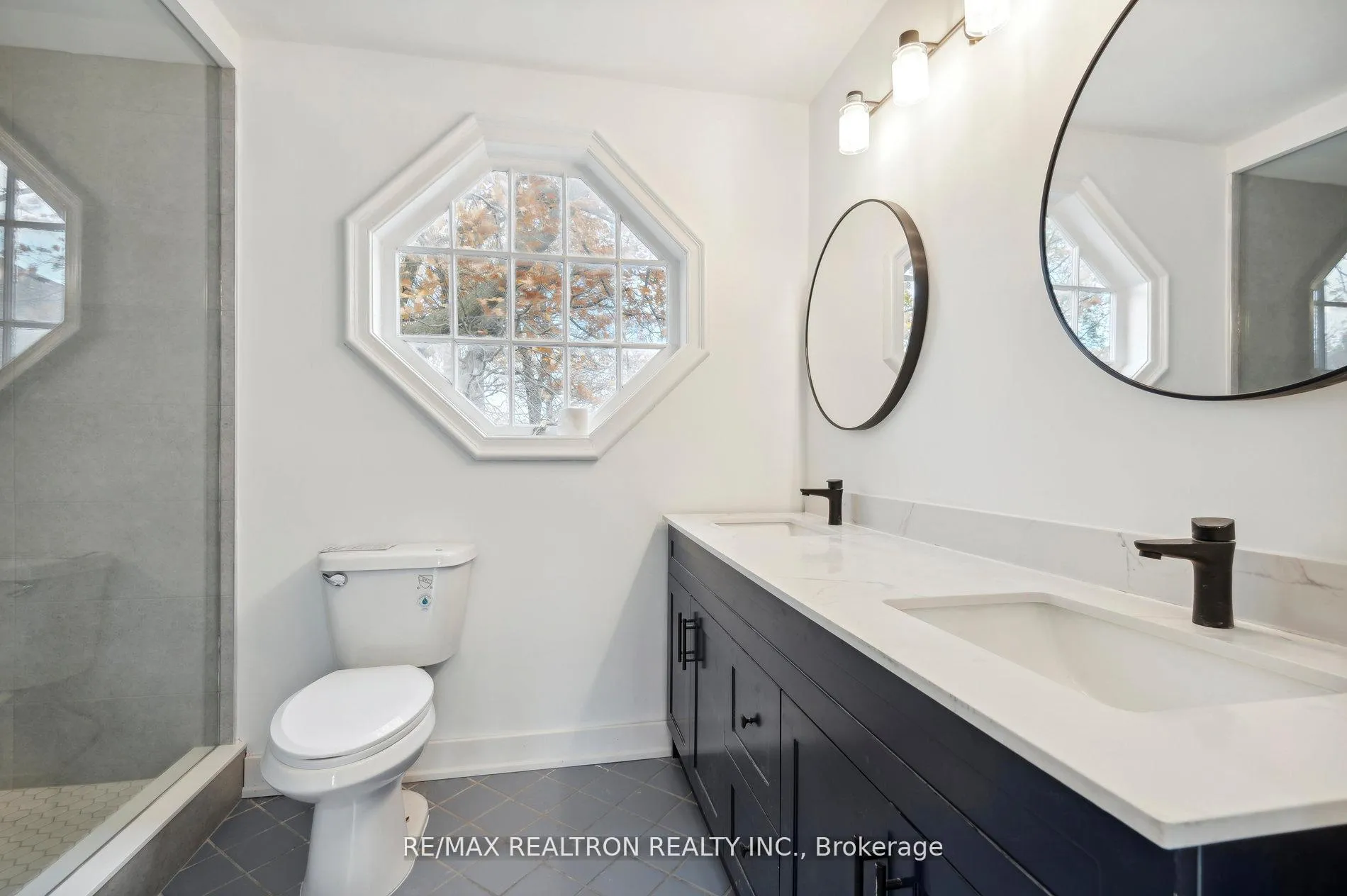 Photo 15 of 6 Woodvale Crescent, Toronto, East York — HOMEH