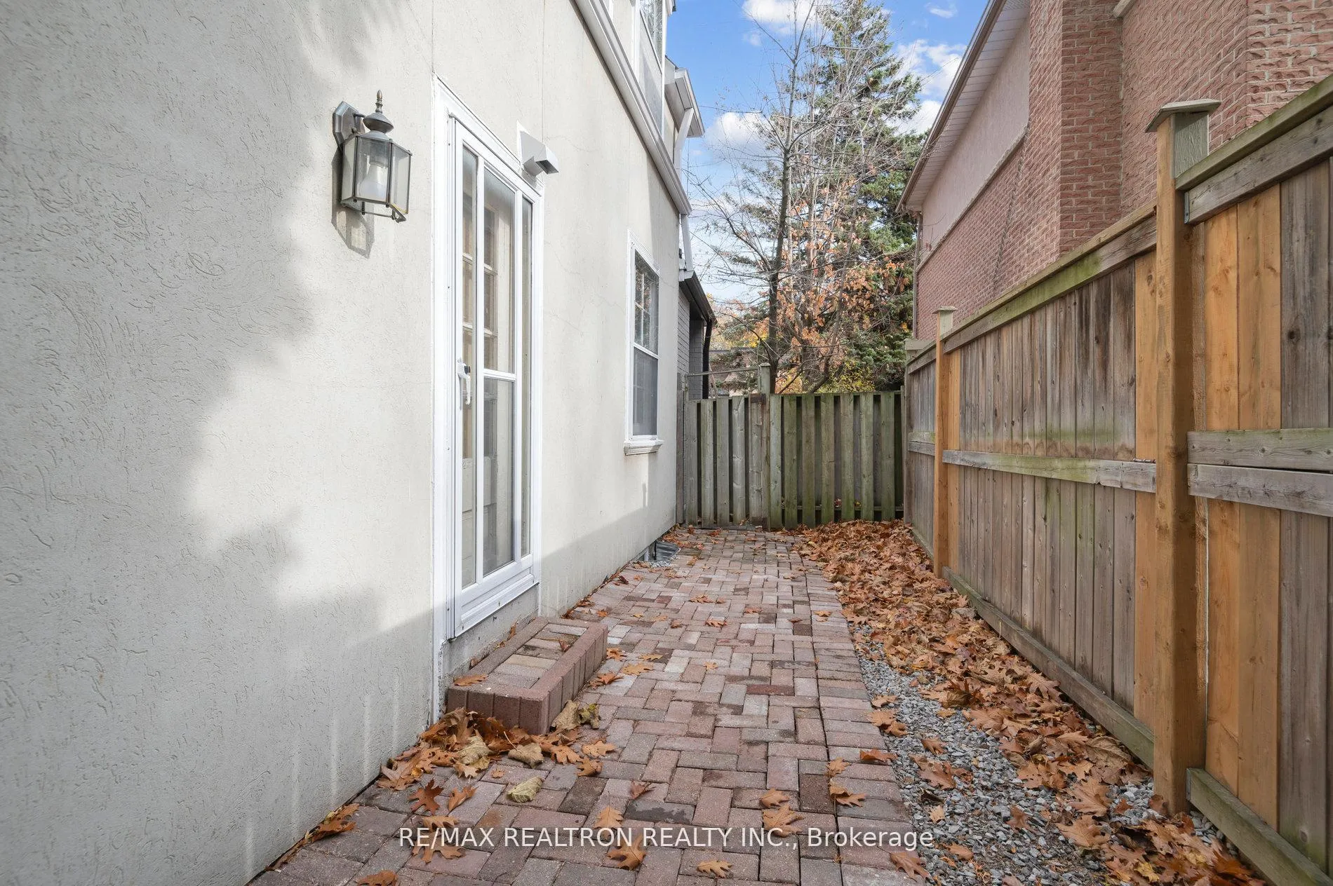 Photo 22 of 6 Woodvale Crescent, Toronto, East York — HOMEH