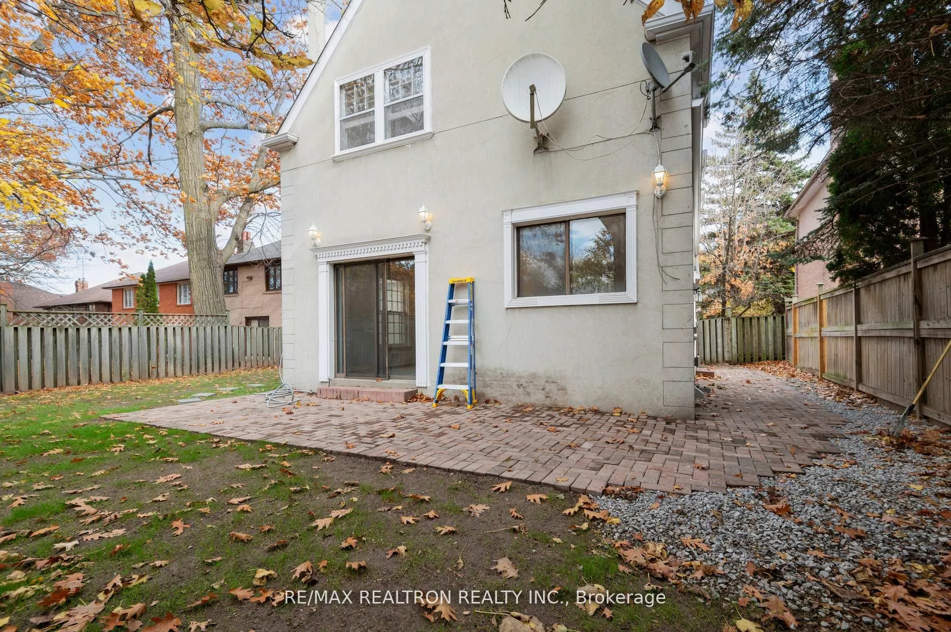 Photo 24 of 6 Woodvale Crescent, Toronto, East York — HOMEH