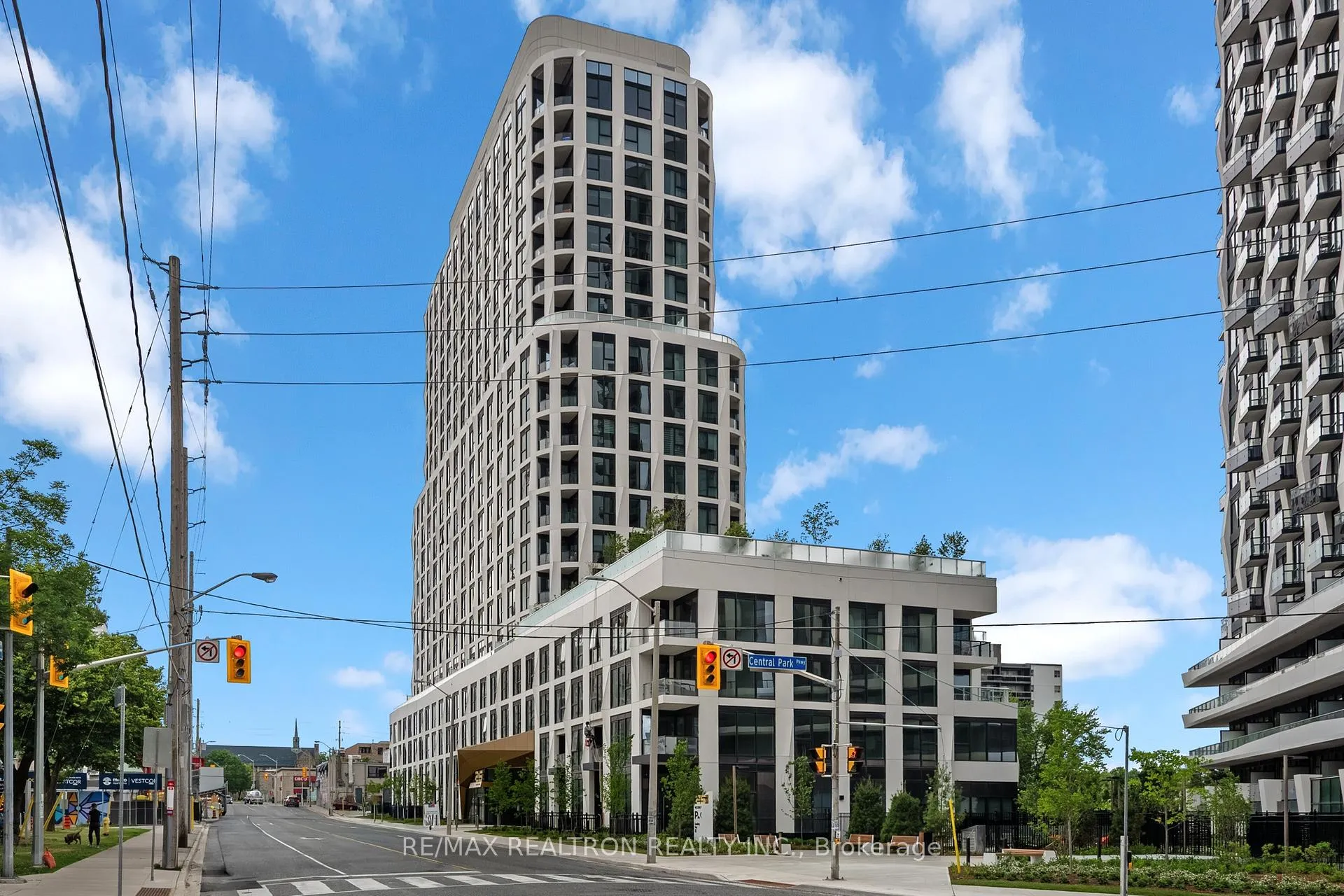 Photo 3 of Unit PH06, 25 Cordova Avenue, Etobicoke, Islington-City Centre West — HOMEH