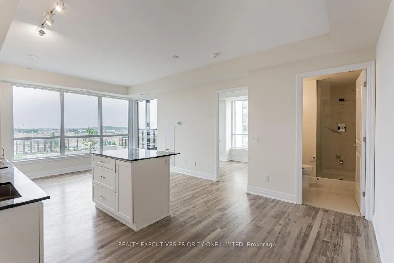 Photo 2 of Unit 809, 9075 Jane Street, Vaughan, Concord — HOMEH