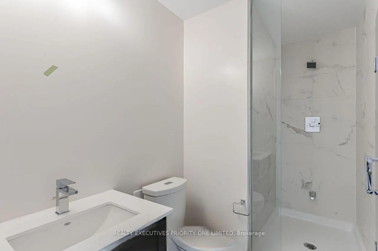 Photo 9 of Unit 809, 9075 Jane Street, Vaughan, Concord — HOMEH