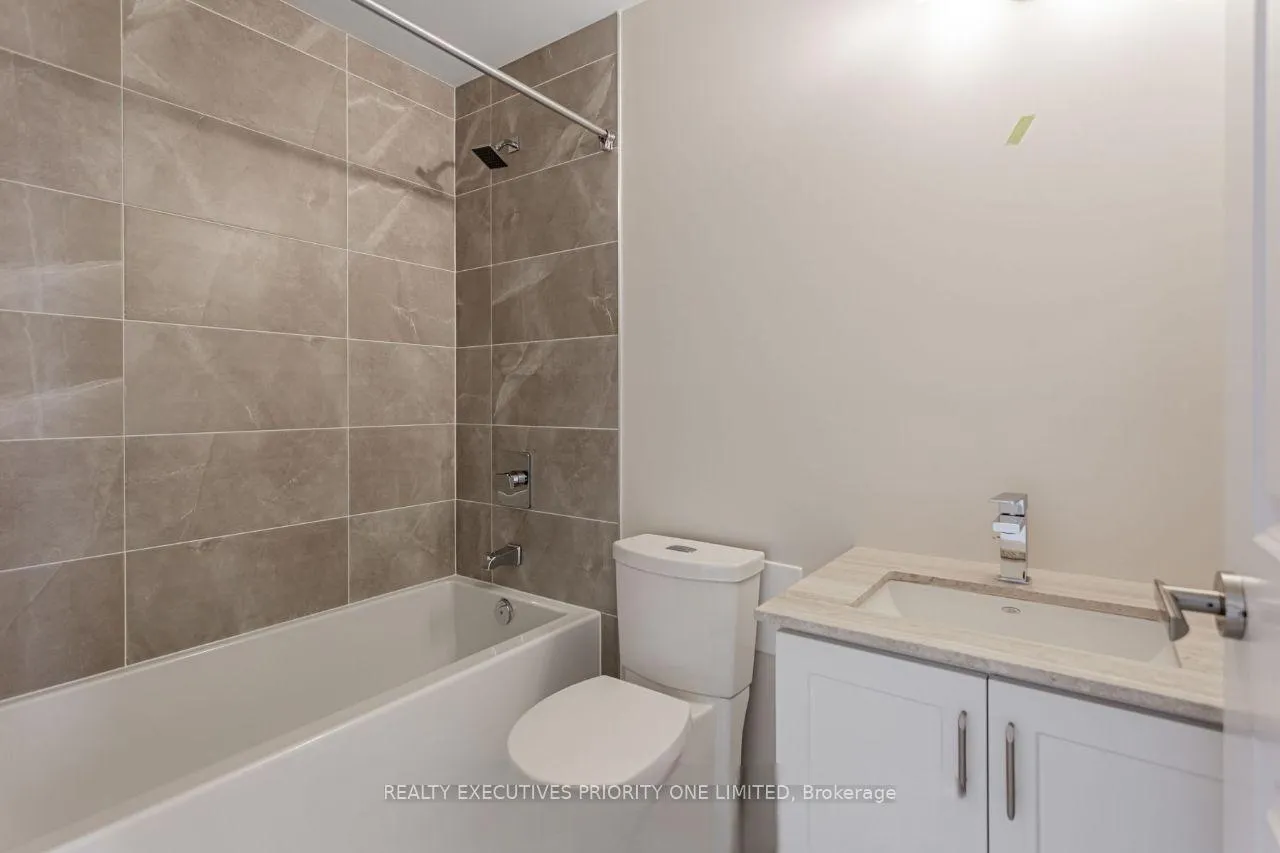 Photo 13 of Unit 809, 9075 Jane Street, Vaughan, Concord — HOMEH