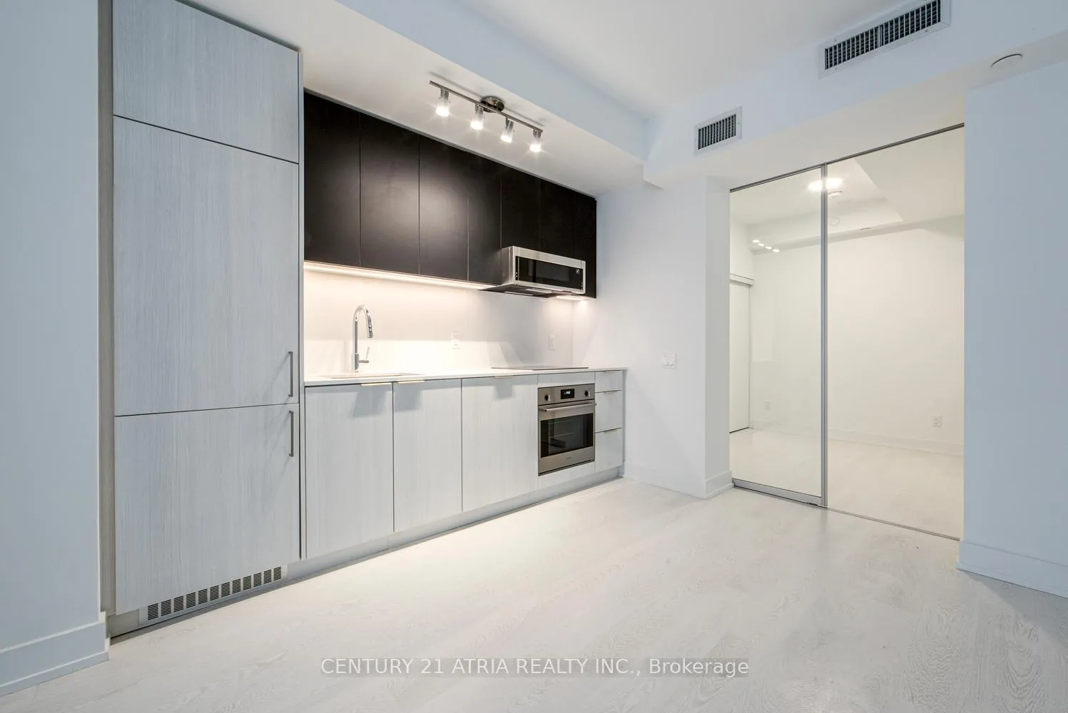 Photo 2 of Unit 204, 308 Jarvis Street, Toronto, Waterfront Communities — HOMEH
