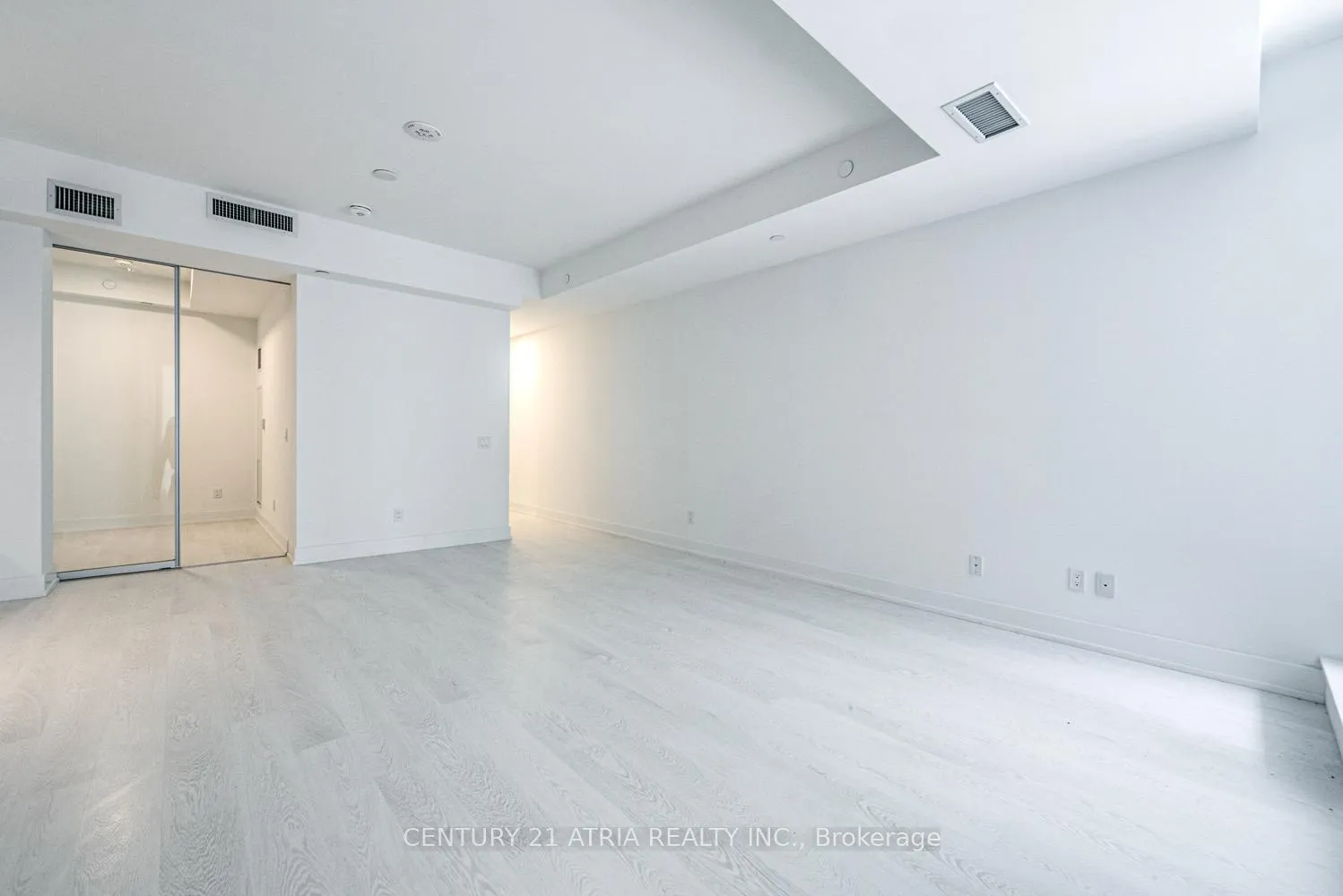 Photo 5 of Unit 204, 308 Jarvis Street, Toronto, Waterfront Communities — HOMEH