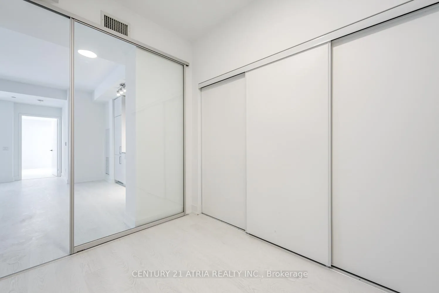 Photo 7 of Unit 204, 308 Jarvis Street, Toronto, Waterfront Communities — HOMEH