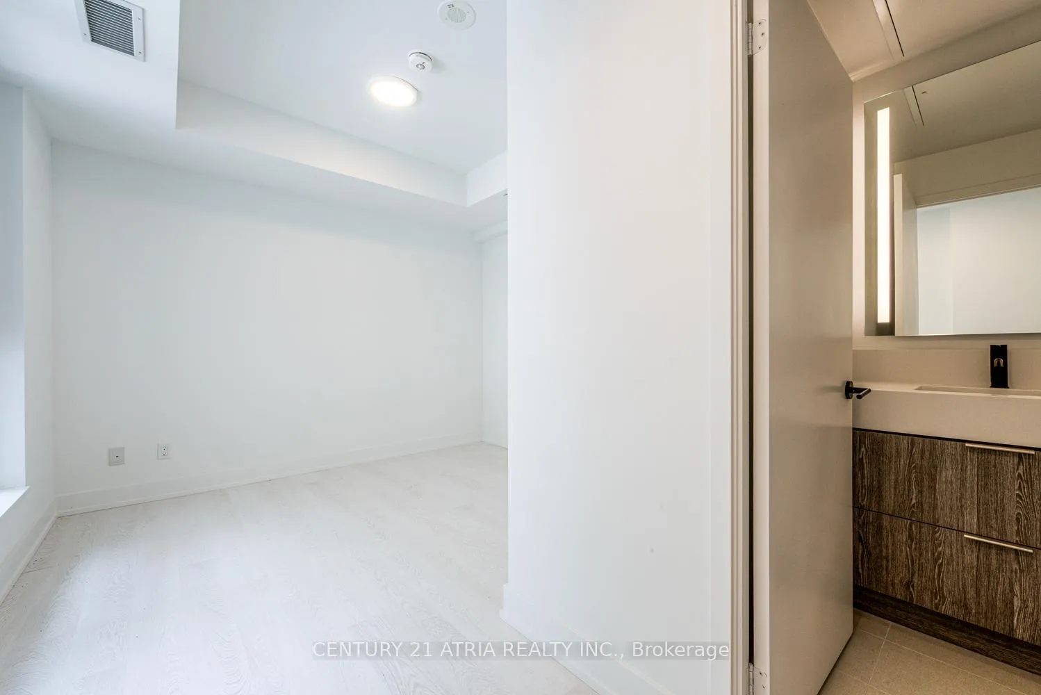 Photo 9 of Unit 204, 308 Jarvis Street, Toronto, Waterfront Communities — HOMEH