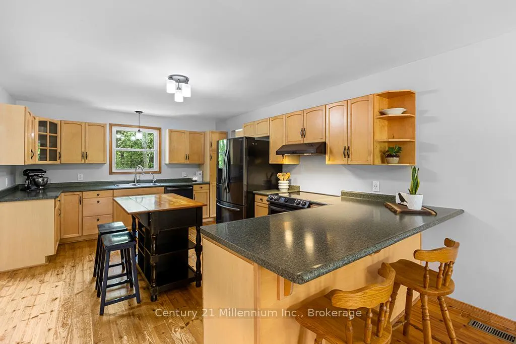 Photo 10 of 245650 22 Side Road, Meaford — HOMEH