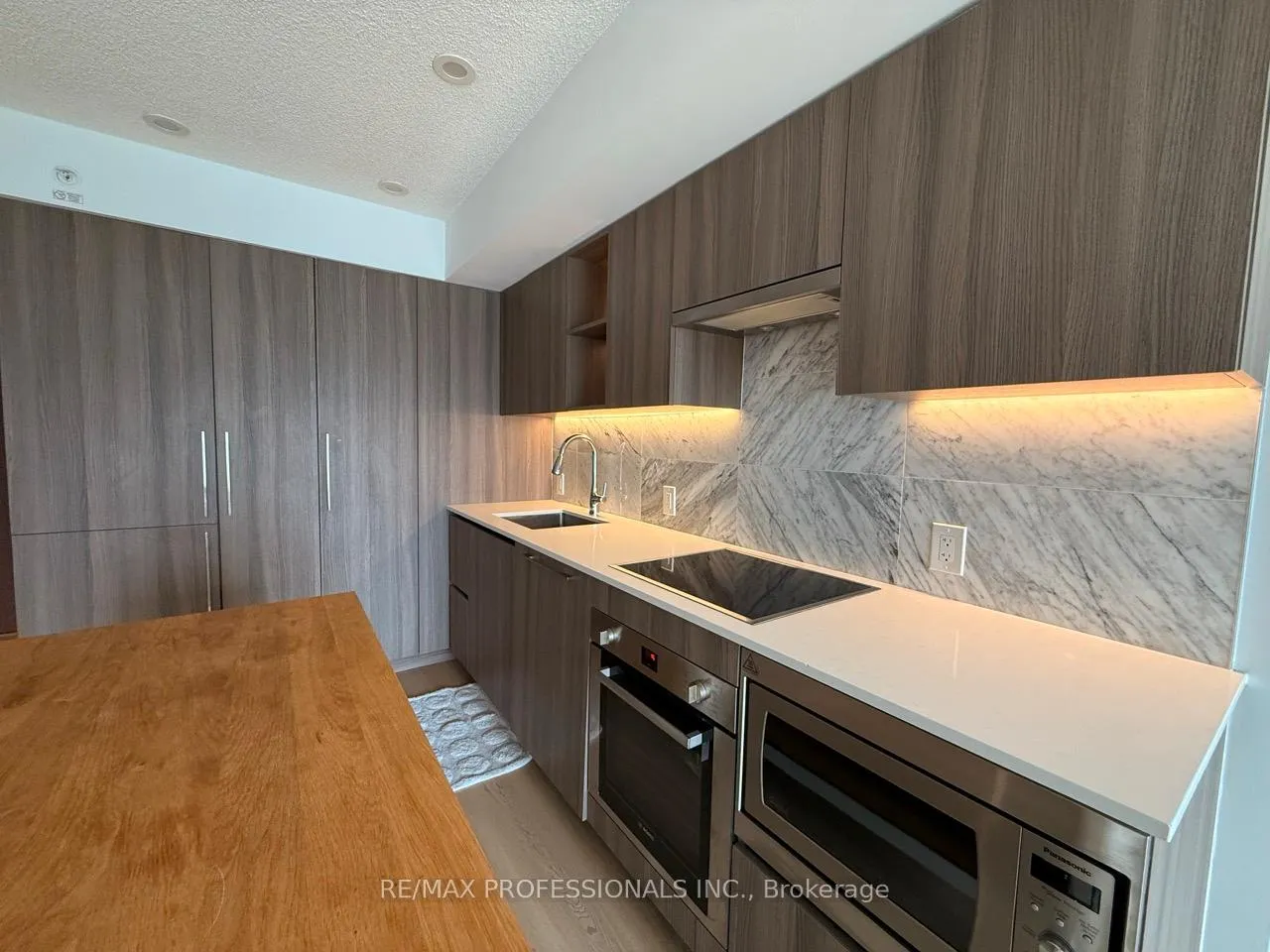 Photo 9 of Unit 1708, 19 Bathurst Street, Toronto, Waterfront Communities — HOMEH