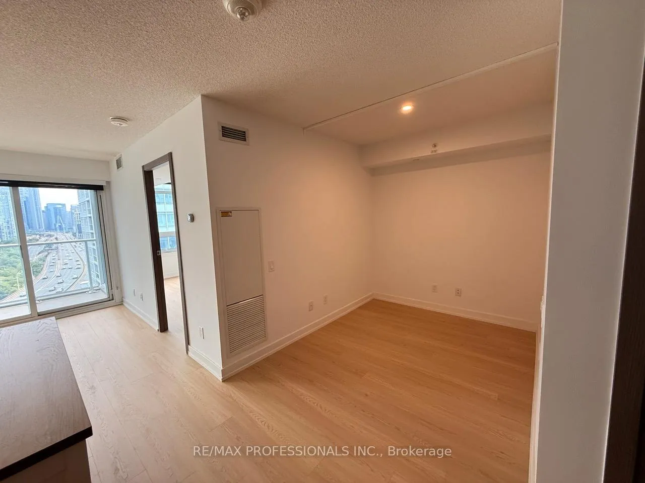 Photo 14 of Unit 1708, 19 Bathurst Street, Toronto, Waterfront Communities — HOMEH