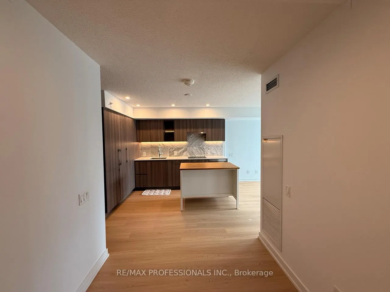 Photo 15 of Unit 1708, 19 Bathurst Street, Toronto, Waterfront Communities — HOMEH