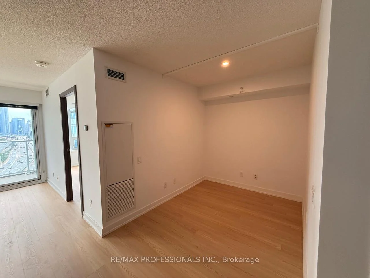 Photo 76 of Unit 1708, 19 Bathurst Street, Toronto, Waterfront Communities — HOMEH