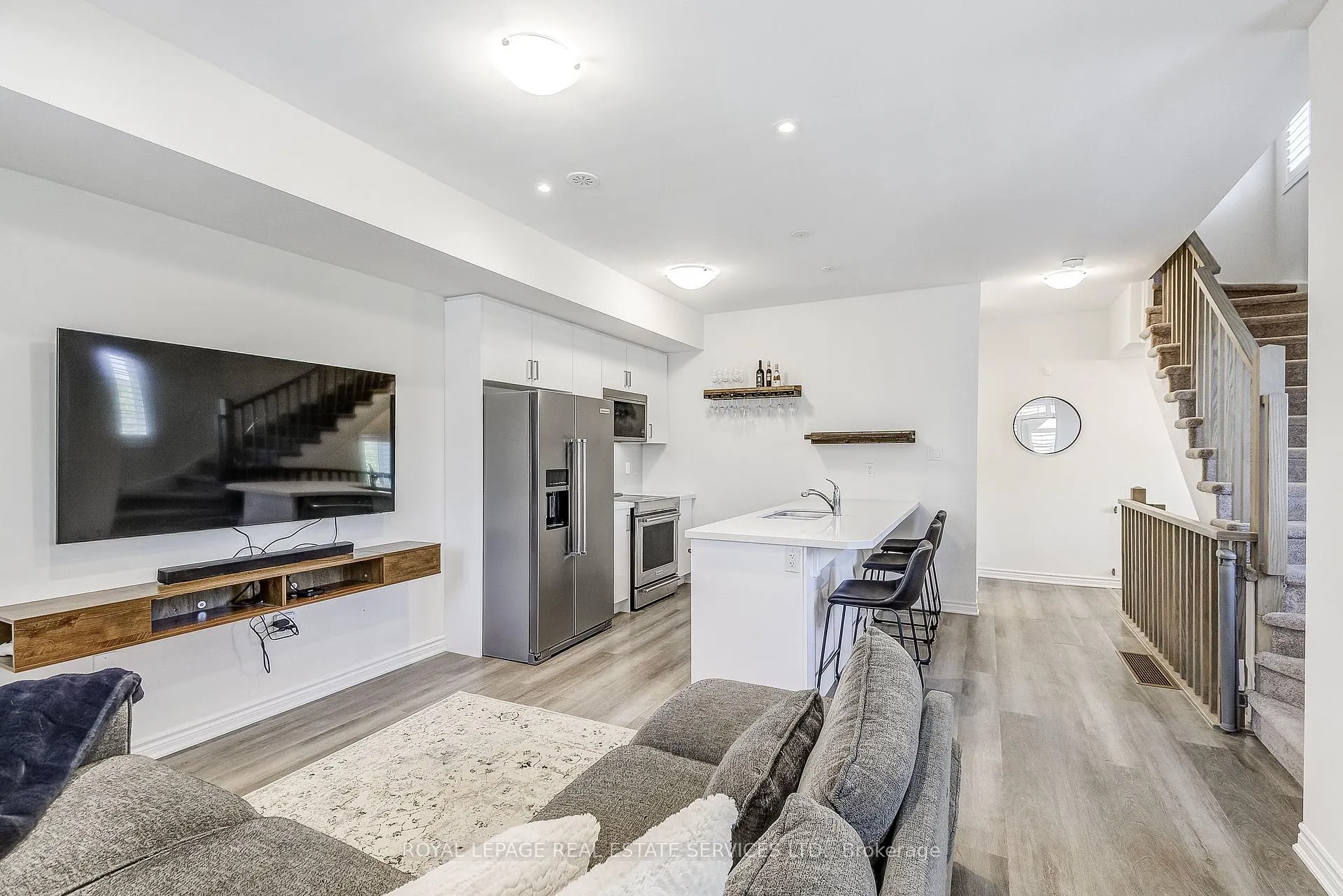 Photo 8 of Unit 14, 305 Garner Road W, Hamilton, Ancaster — HOMEH
