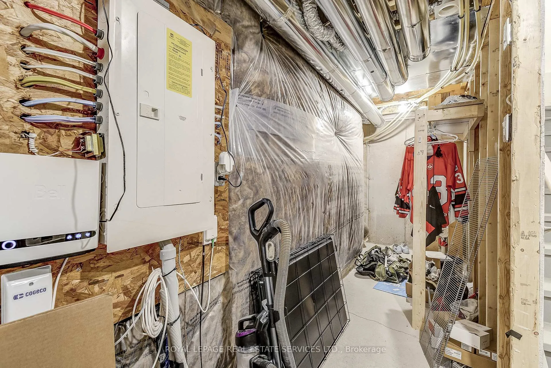 Photo 38 of Unit 14, 305 Garner Road W, Hamilton, Ancaster — HOMEH