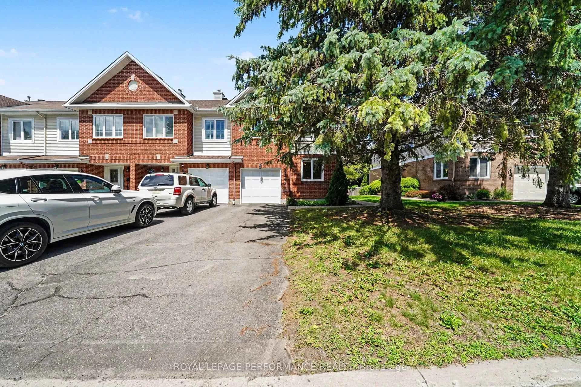 Photo 2 of 6145 Oak Meadows Drive, Ottawa, Chapel Hill — HOMEH
