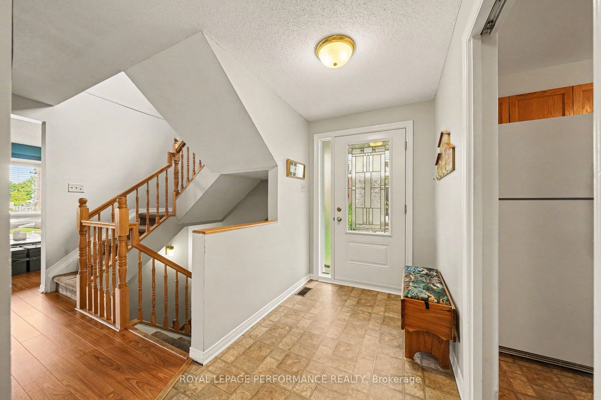 Photo 16 of 6145 Oak Meadows Drive, Ottawa, Chapel Hill — HOMEH