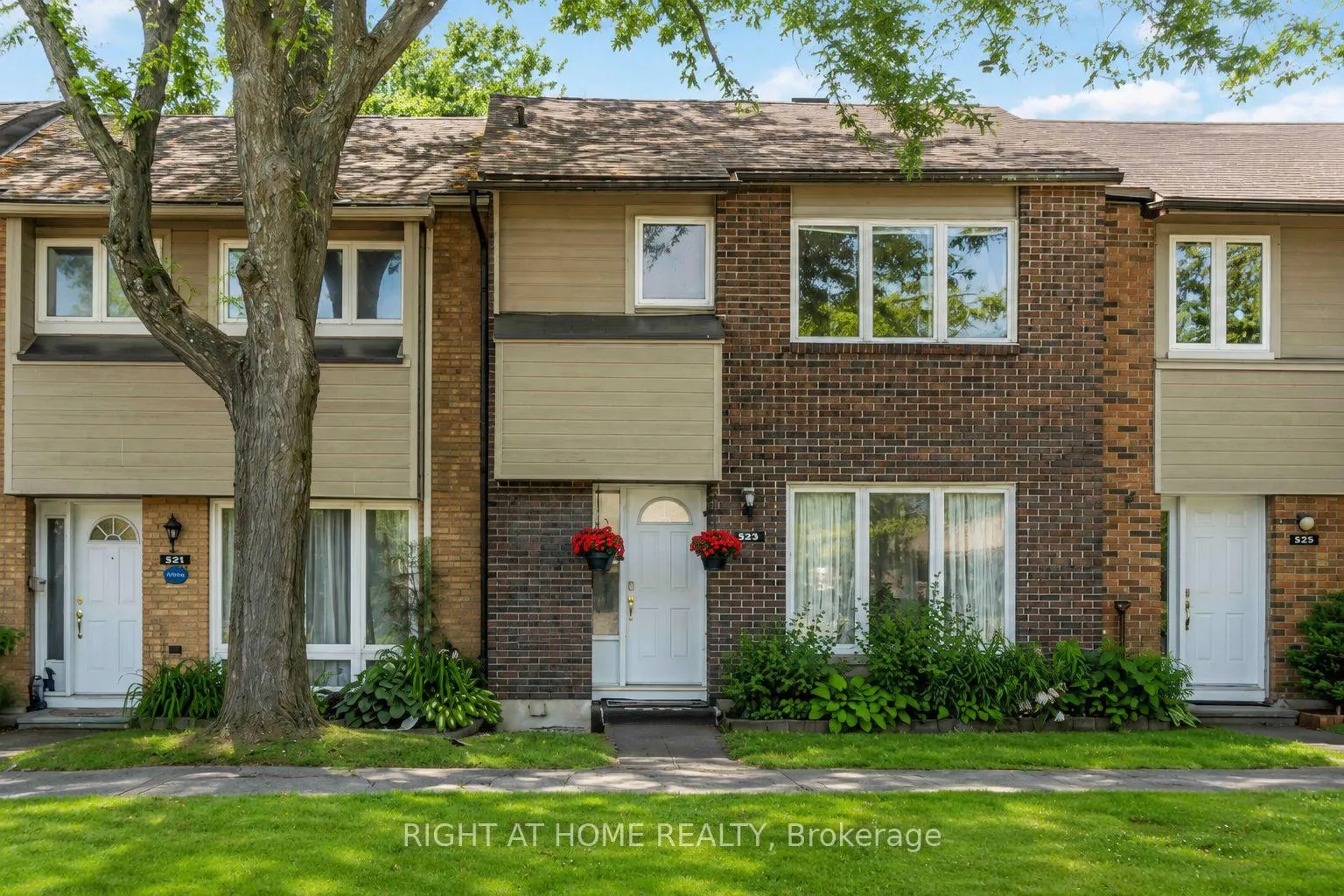 Photo 1 of Unit 3, 21 Midland Crescent, Ottawa, Arlington Woods — HOMEH