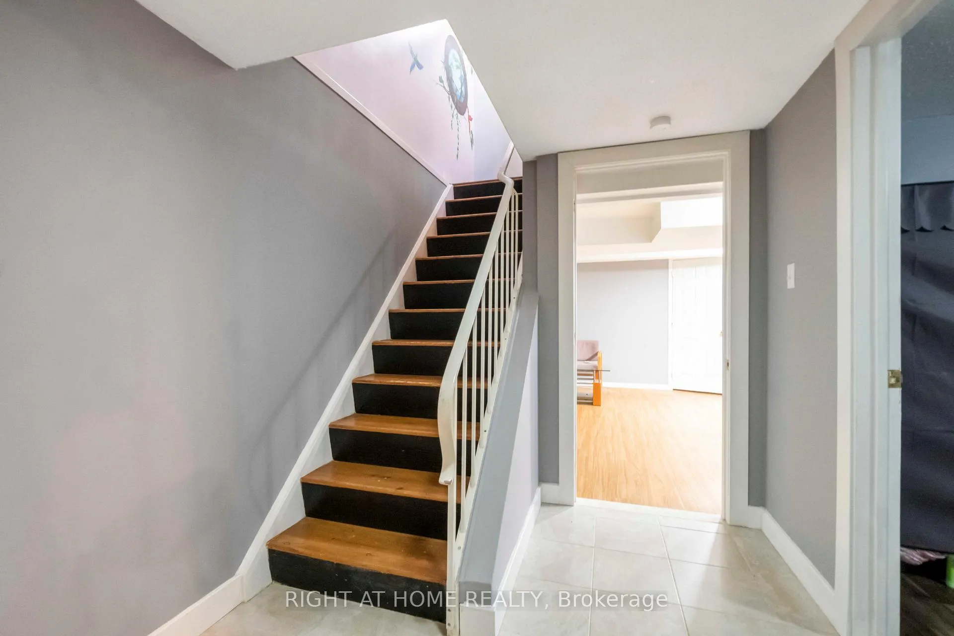 Photo 21 of Unit 3, 21 Midland Crescent, Ottawa, Arlington Woods — HOMEH