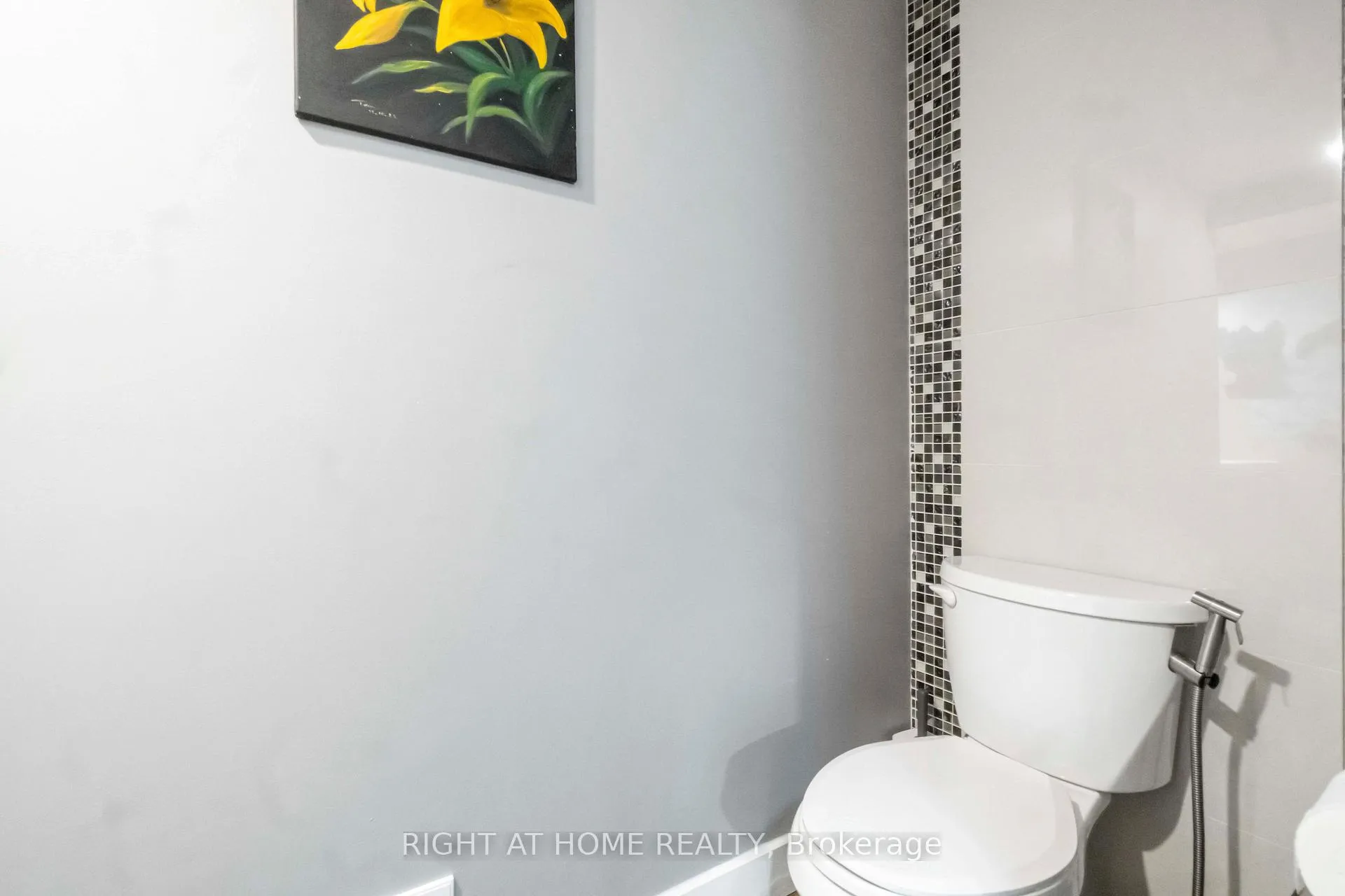 Photo 24 of Unit 3, 21 Midland Crescent, Ottawa, Arlington Woods — HOMEH