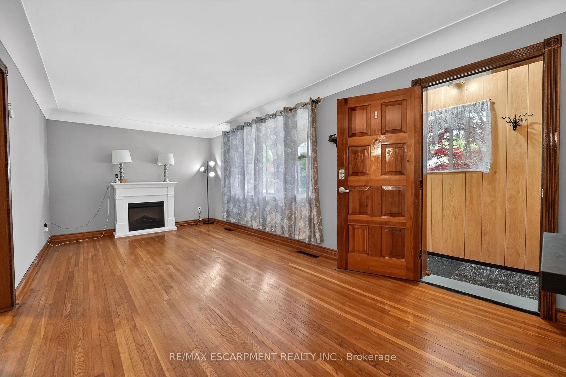 Photo 5 of 117 Stewartdale Avenue, Hamilton, Rosedale — HOMEH