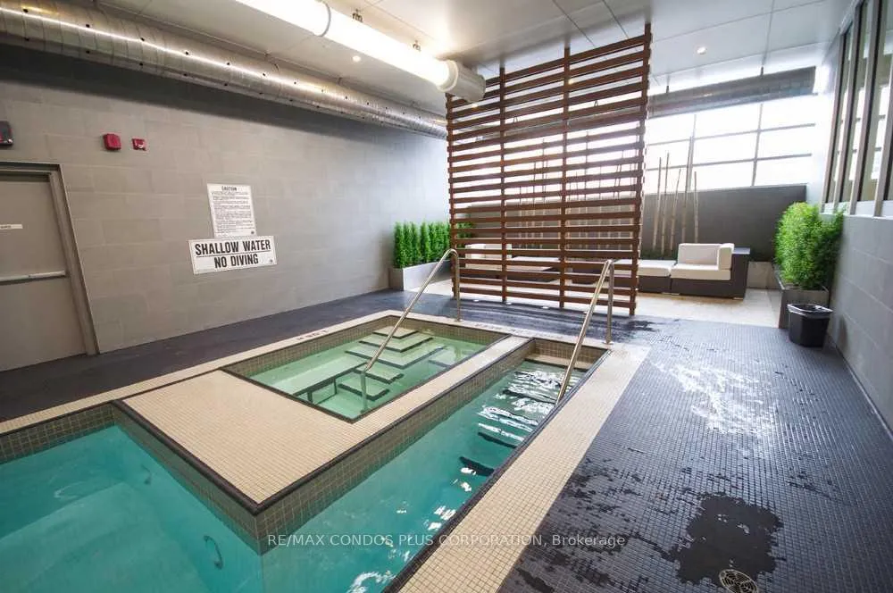 Photo 17 of Unit 1702, 10 Capreol Court, Toronto, Waterfront Communities — HOMEH