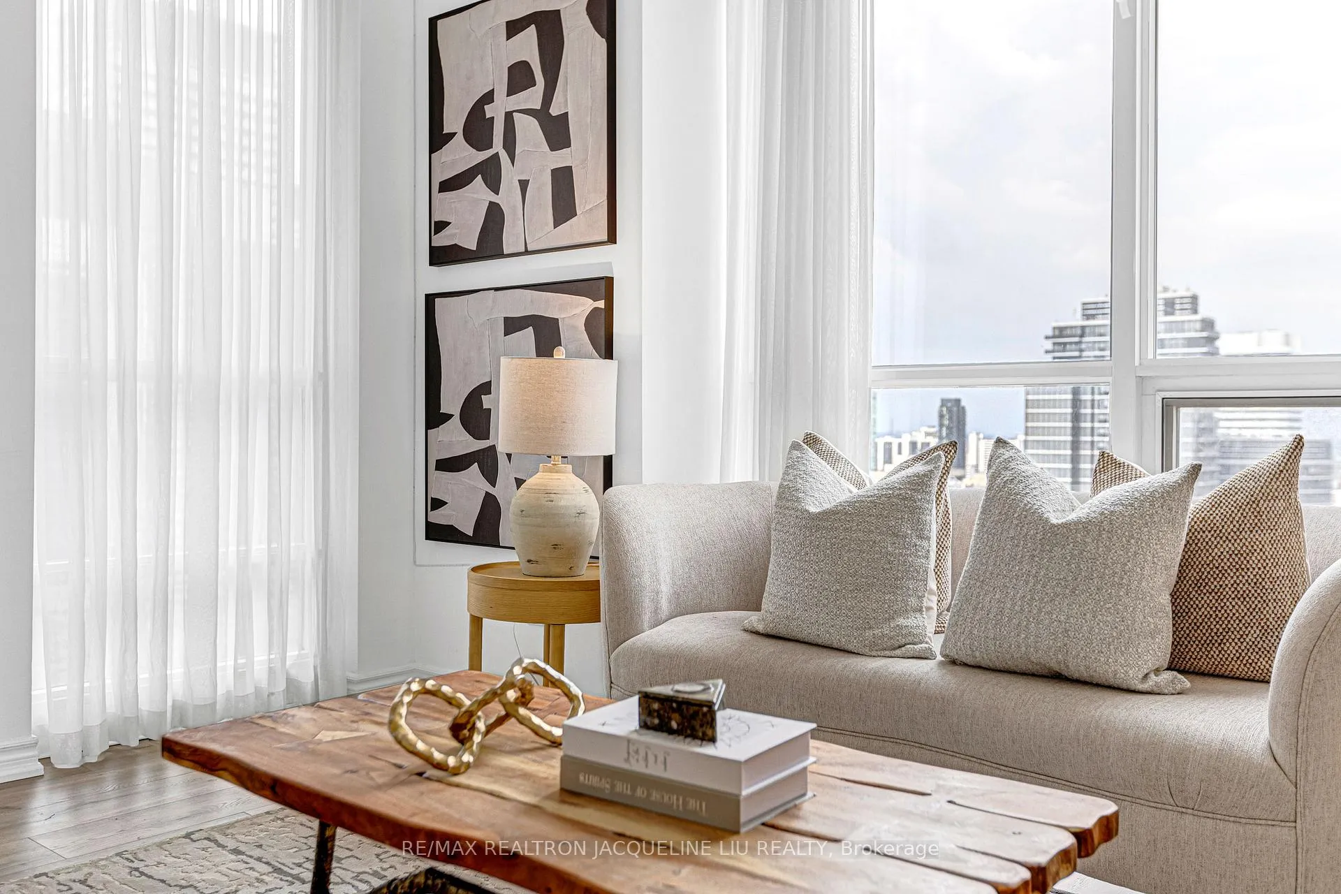 Photo 12 of Unit 3602, 761 Bay Street, Toronto, Bay Street Corridor — HOMEH
