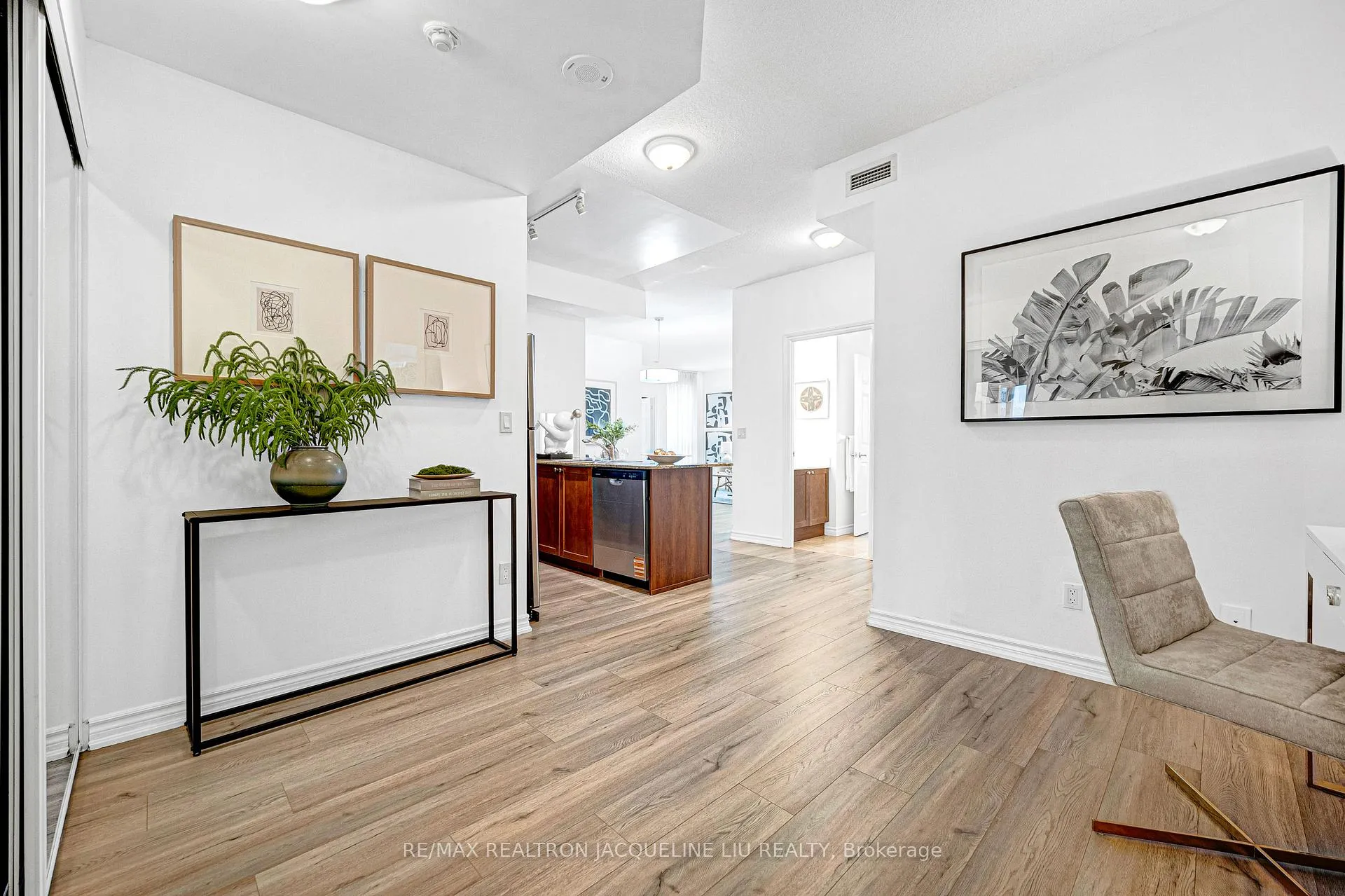 Photo 13 of Unit 3602, 761 Bay Street, Toronto, Bay Street Corridor — HOMEH