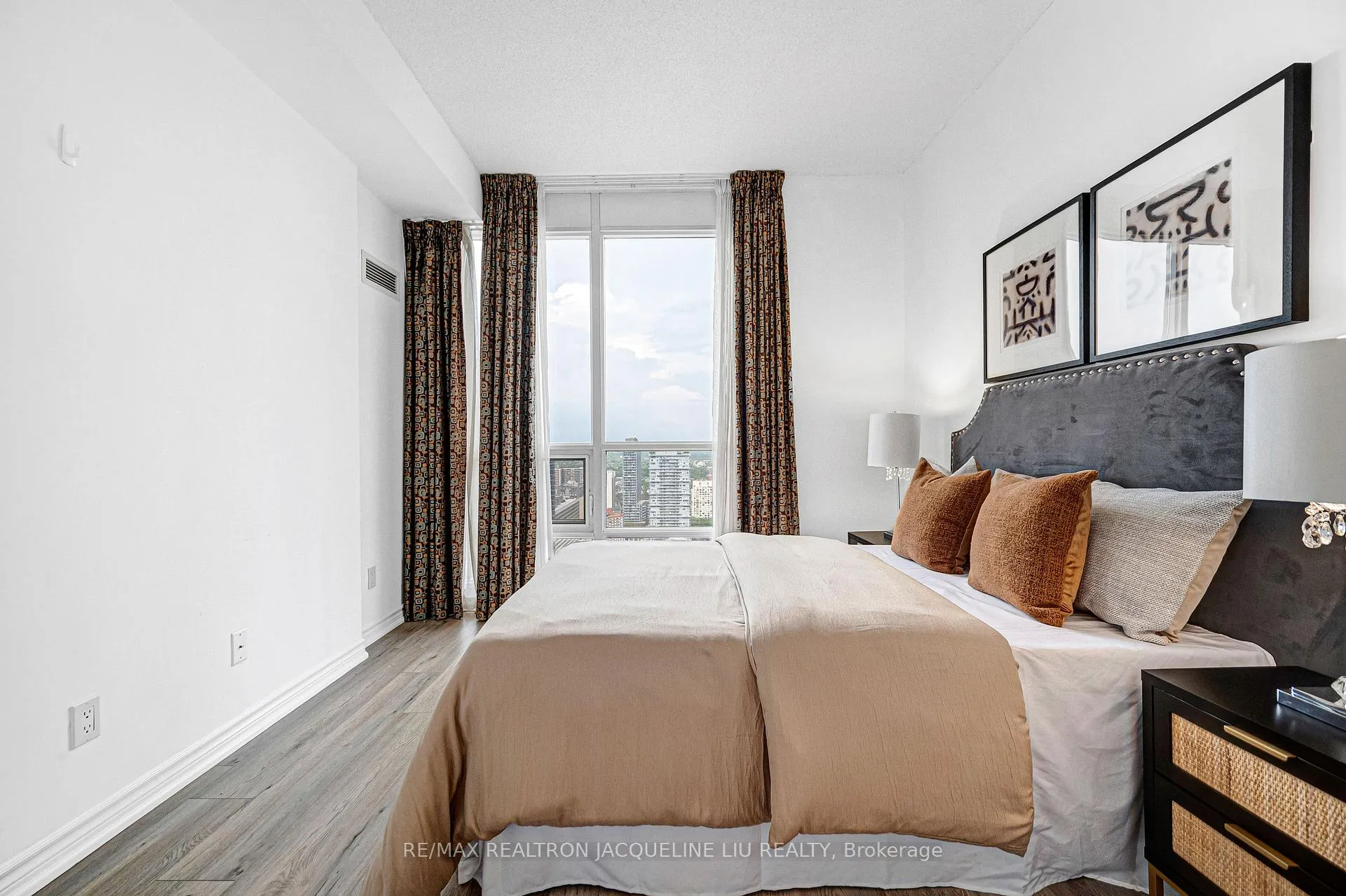 Photo 35 of Unit 3602, 761 Bay Street, Toronto, Bay Street Corridor — HOMEH