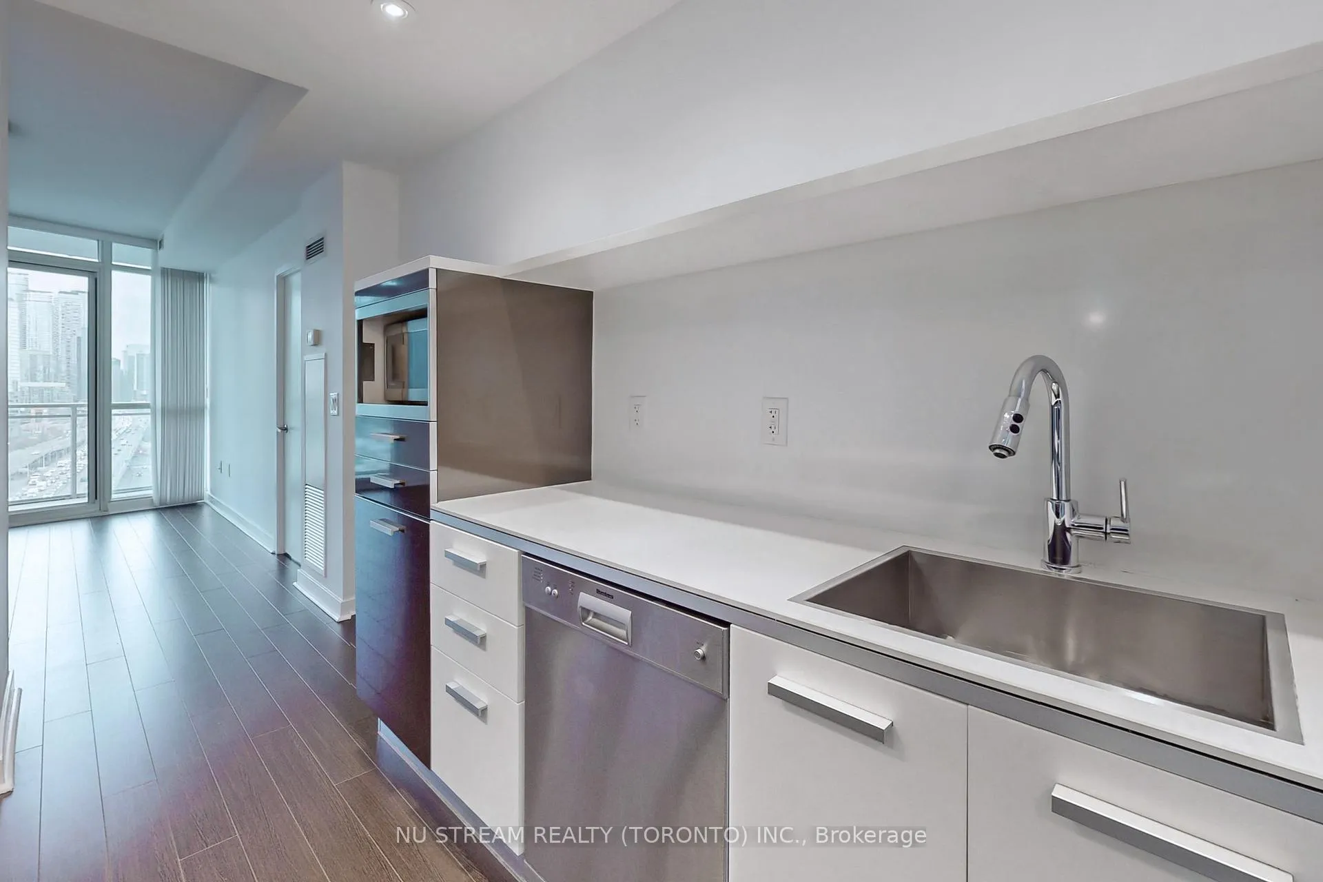 Photo 10 of Unit 2010, 38 Dan Leckie Way, Toronto, Waterfront Communities — HOMEH