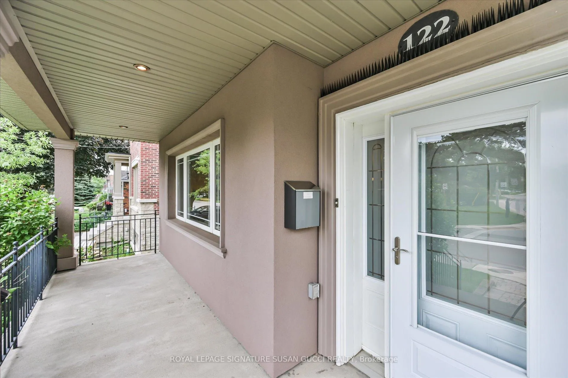 Photo 4 of 122 Cedarcrest Boulevard, Toronto, O'Connor-Parkview — HOMEH
