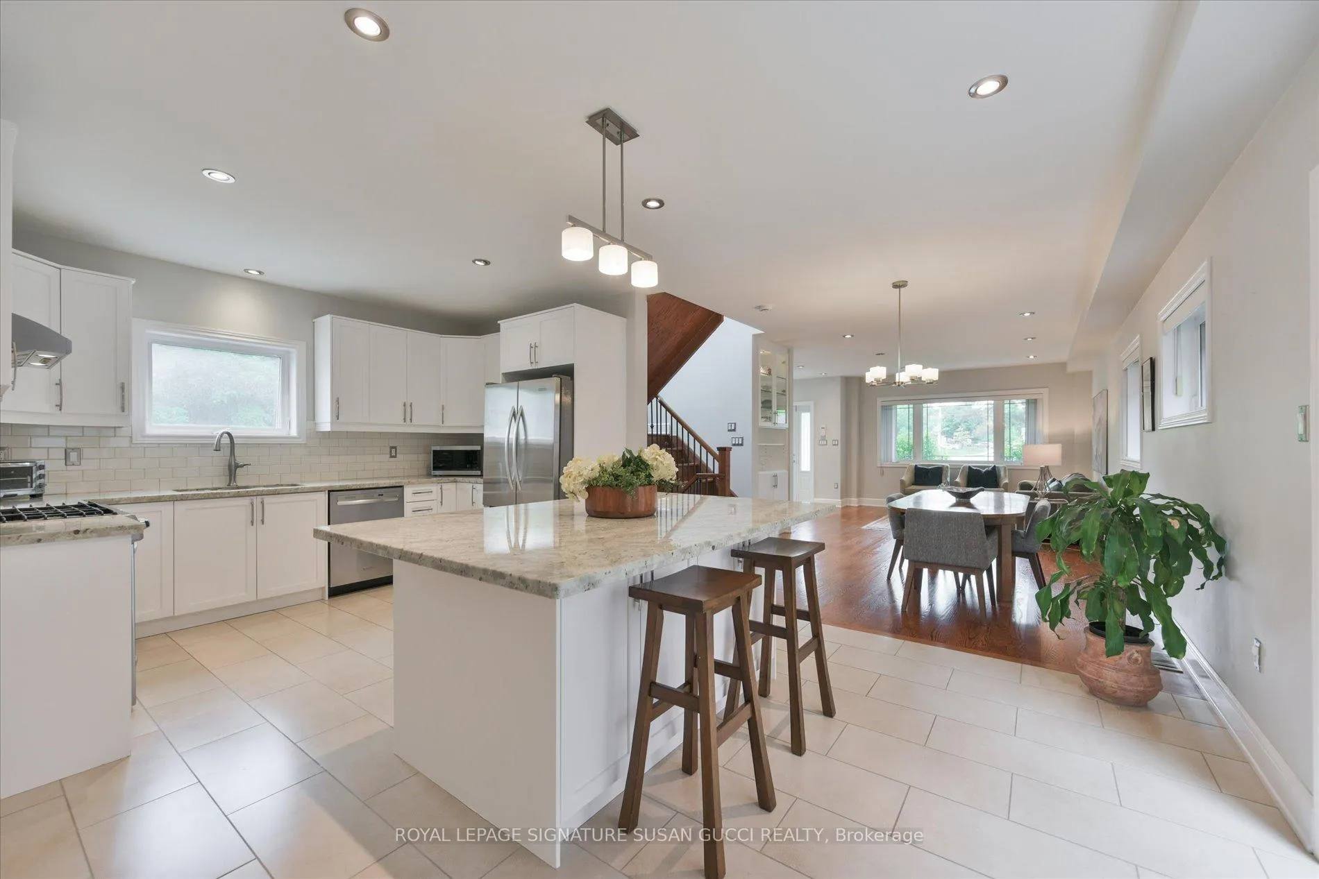 Photo 14 of 122 Cedarcrest Boulevard, Toronto, O'Connor-Parkview — HOMEH