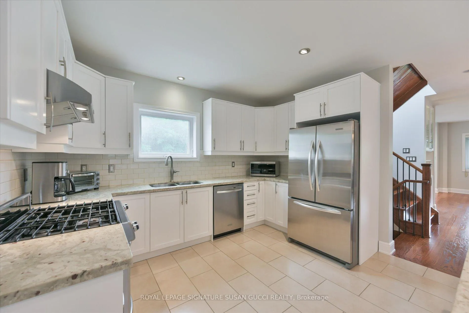 Photo 16 of 122 Cedarcrest Boulevard, Toronto, O'Connor-Parkview — HOMEH