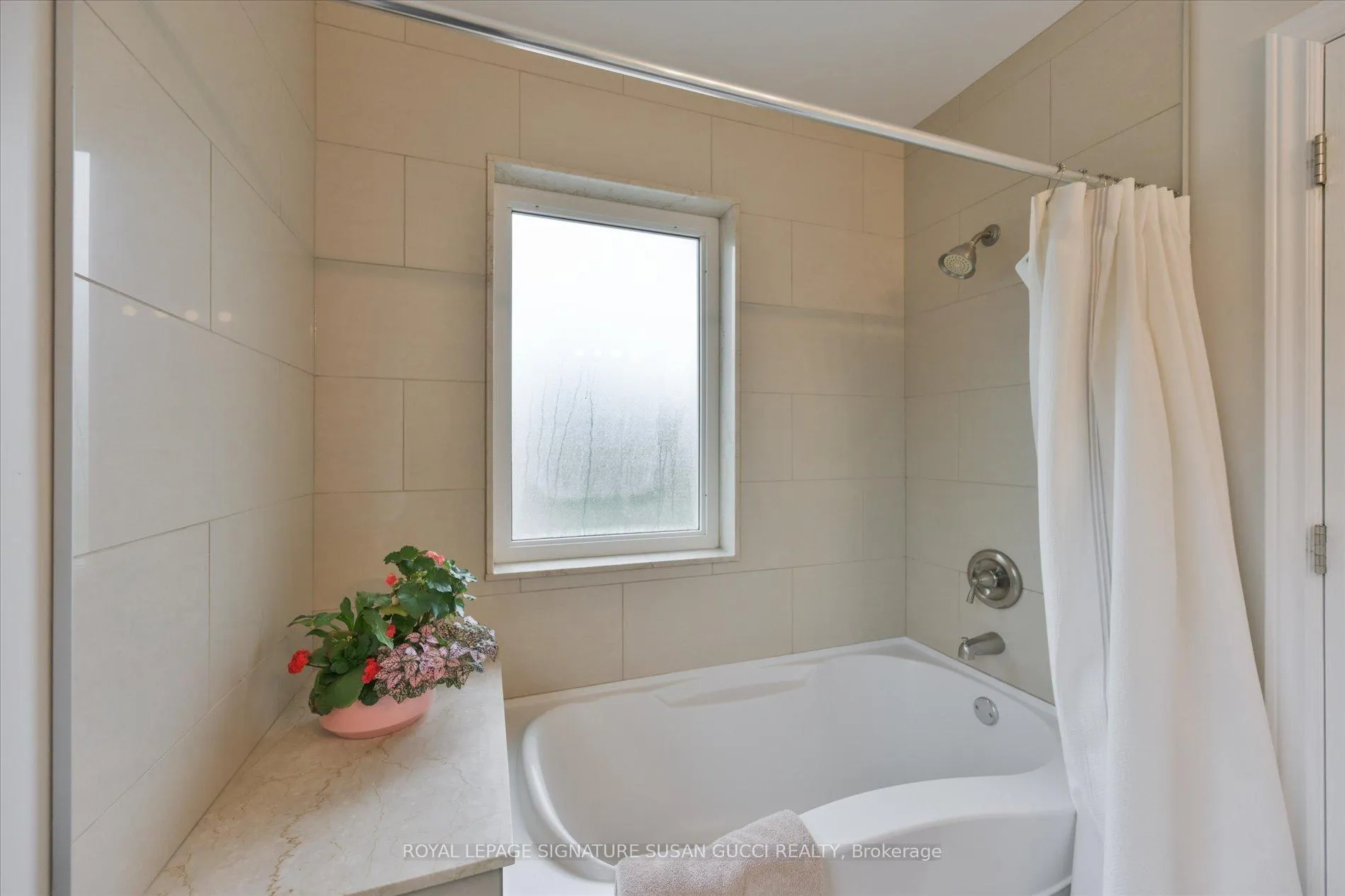 Photo 29 of 122 Cedarcrest Boulevard, Toronto, O'Connor-Parkview — HOMEH