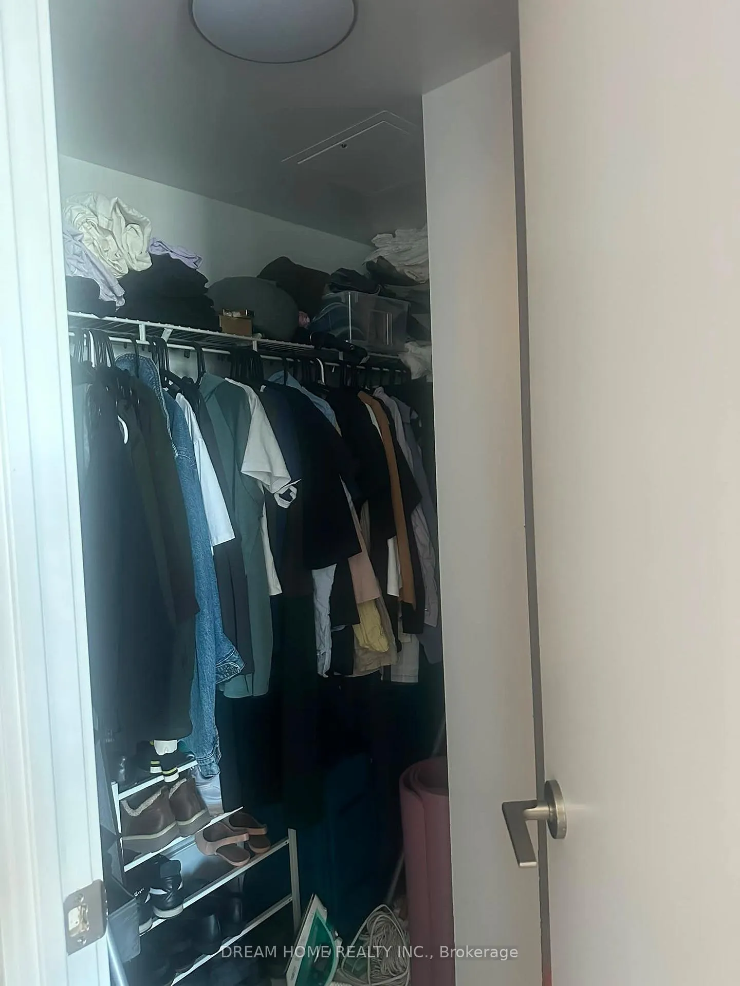 Photo 6 of Unit 2411, 125 Redpath Avenue, Toronto, Mount Pleasant West — HOMEH