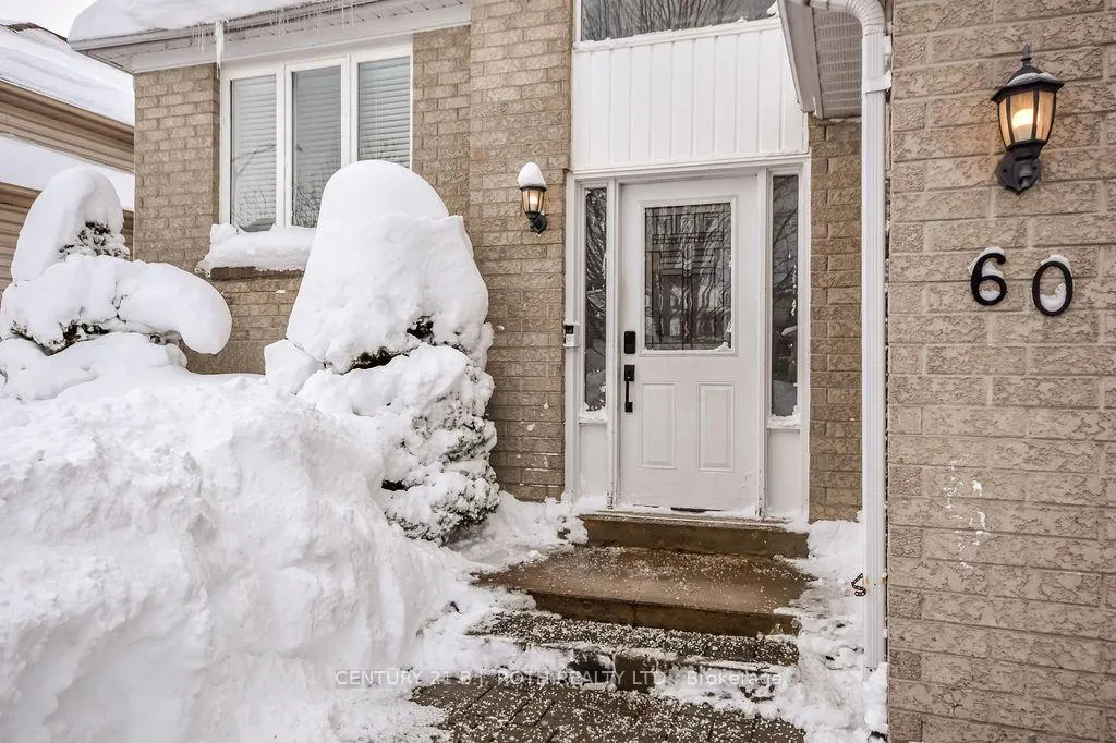 Photo 3 of 60 Leggott Avenue, Barrie, Painswick North — HOMEH