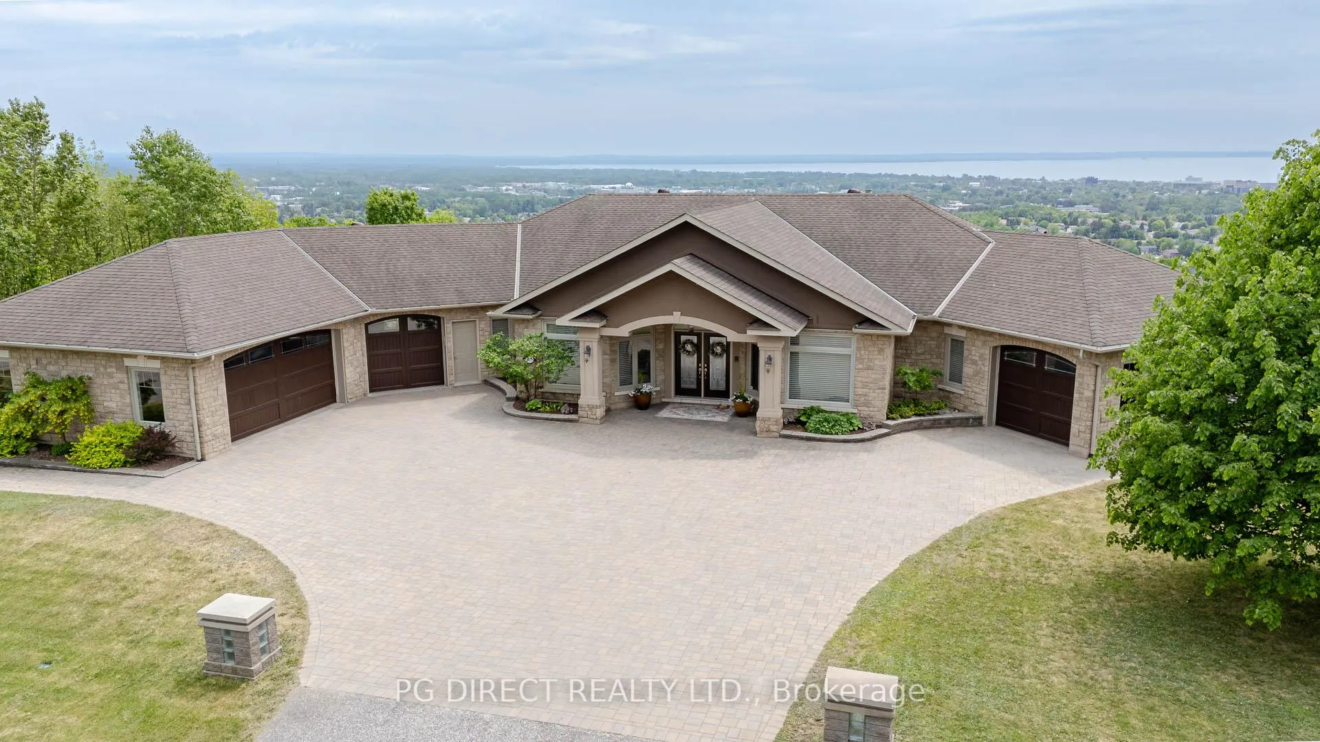 Photo 1 of 427 Surrey Drive, North Bay, Airport — HOMEH