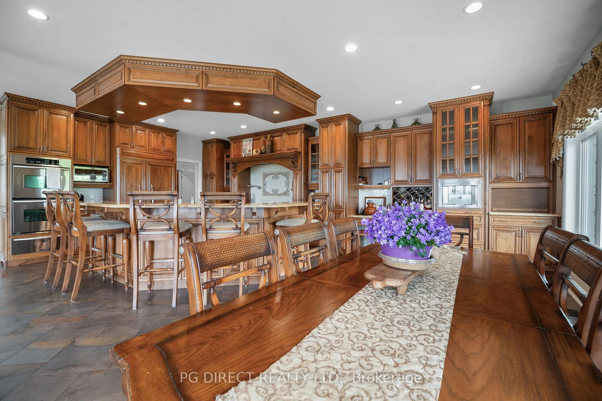Photo 3 of 427 Surrey Drive, North Bay, Airport — HOMEH