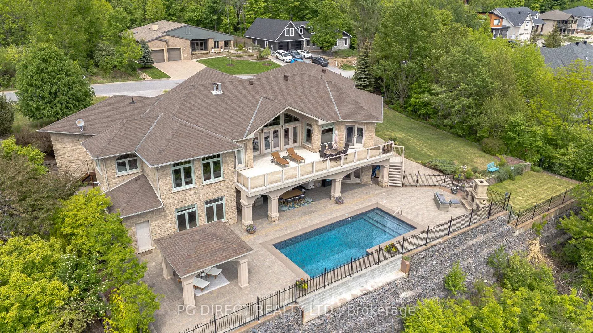 Photo 20 of 427 Surrey Drive, North Bay, Airport — HOMEH