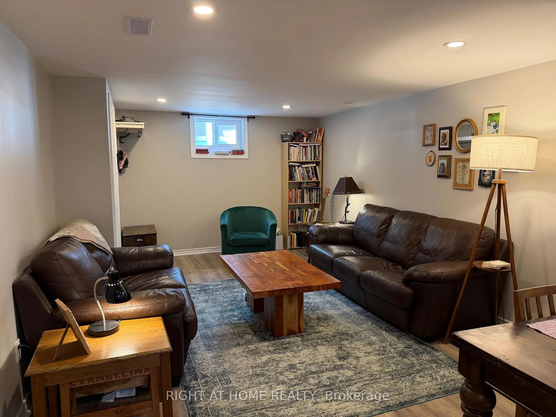 Photo 4 of Unit BSMT, 48 Langstone Crescent, Halton Hills, Georgetown — HOMEH